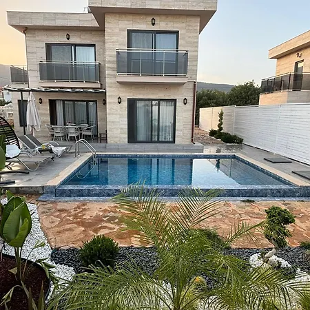 Villa Hirahan